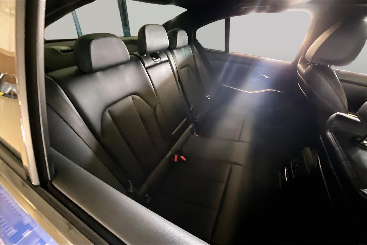 Used 2025 BMW 330i Sedan RWD image 17