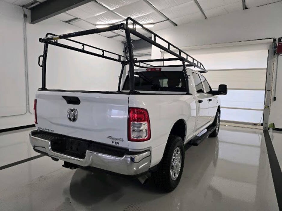 Used 2024 RAM 2500 Tradesman w/ Chrome Appearance Group AWD/4WD image 8