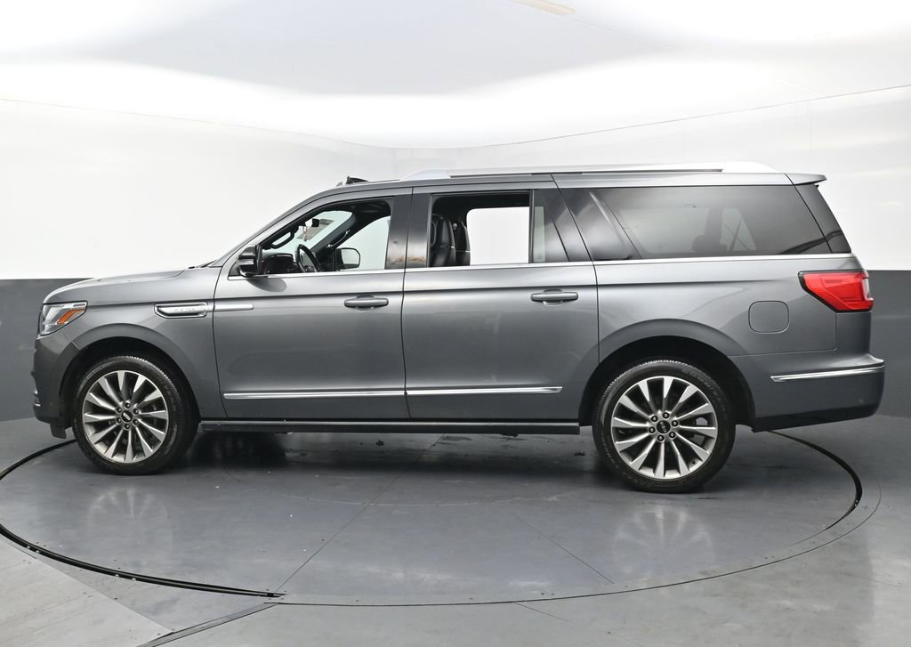 Used 2021 Lincoln Navigator L Reserve image 8