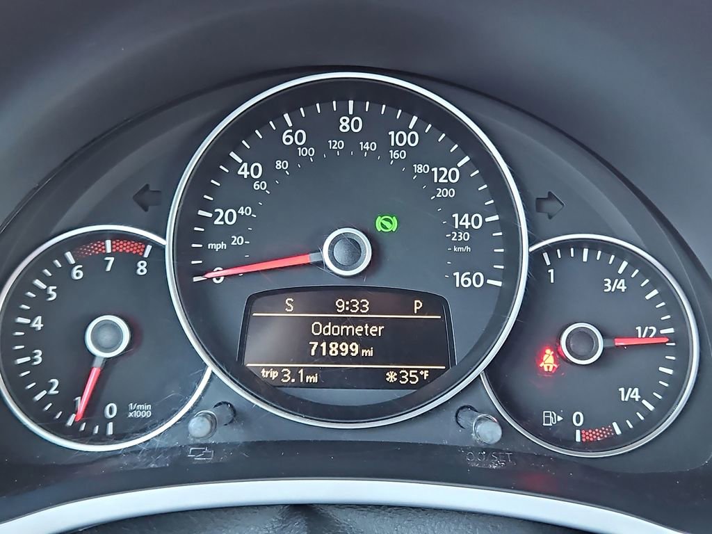 Used 2012 Volkswagen Beetle 2.5 image 13