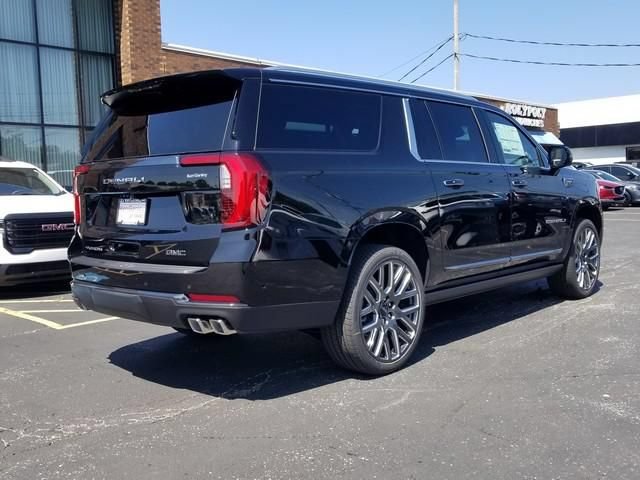New 2026 GMC Yukon XL Denali Ultimate w/ LPO, Illumination Package AWD/4WD image 3