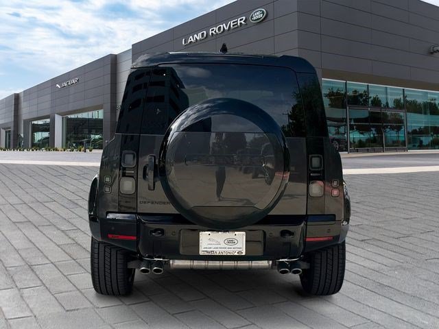New 2026 Land Rover Defender 110 V8 AWD/4WD image 4
