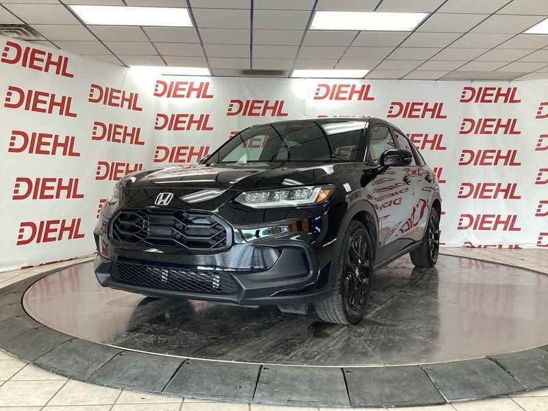 Used 2025 Honda HR-V Sport image 3