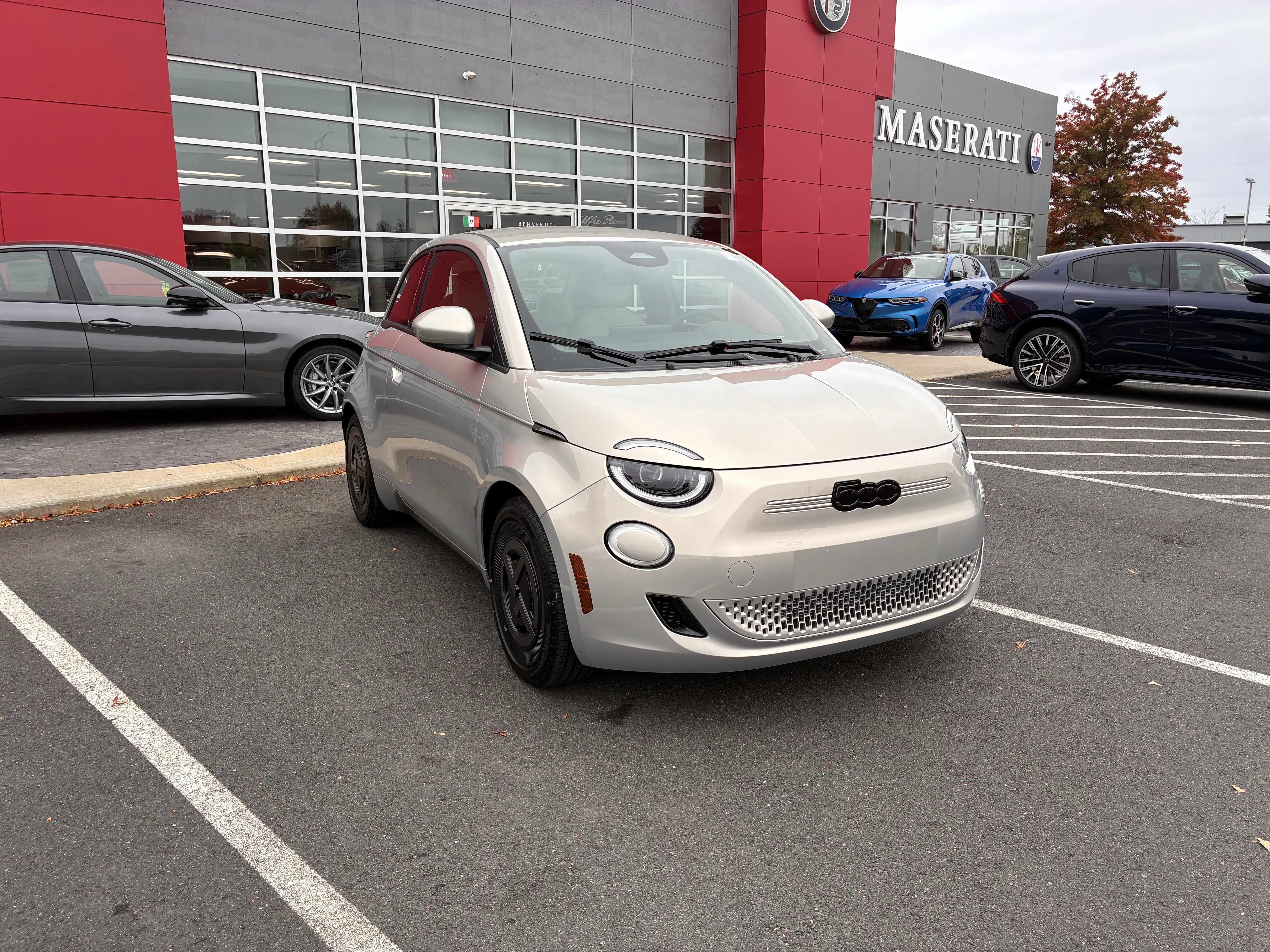 New 2025 FIAT 500 e image 3