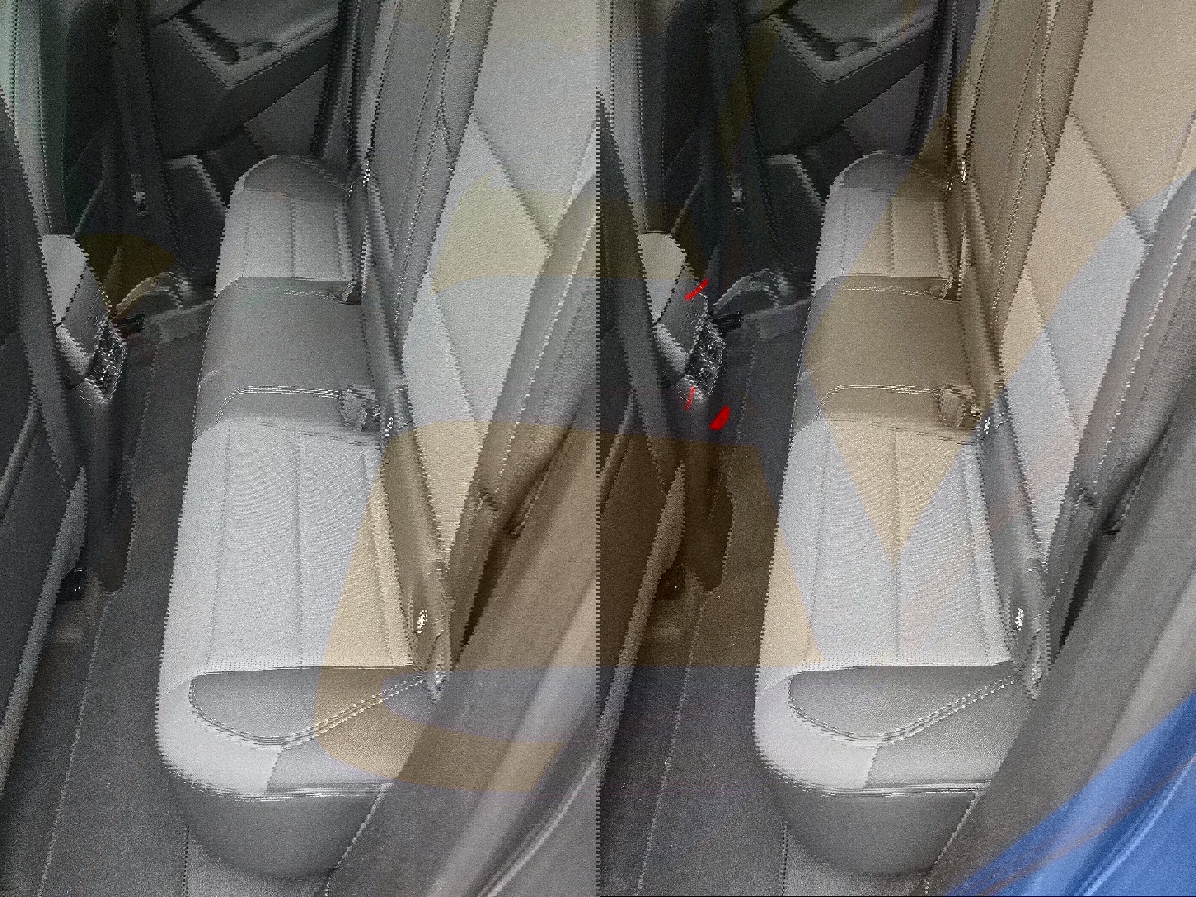 Used 2025 Chevrolet Equinox LT w/ Convenience Package II image 12