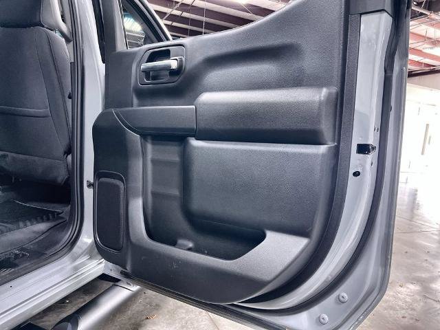 Used 2024 Chevrolet Silverado 1500 Custom w/ Turbomax Blackout Package AWD/4WD image 23
