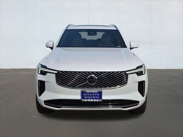 New 2026 Volvo XC90 B6 Plus w/ Protection Package AWD/4WD image 4
