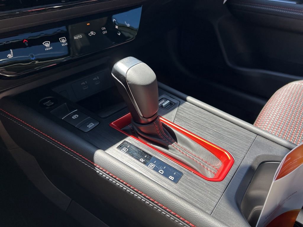 New 2026 Nissan Kicks SR w/ SR Premium Package FWD image 35