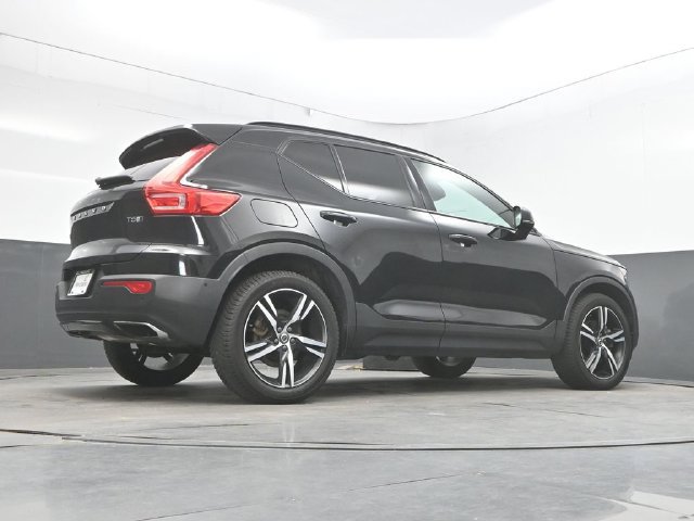 Used 2019 Volvo XC40 T5 R-Design AWD/4WD image 34