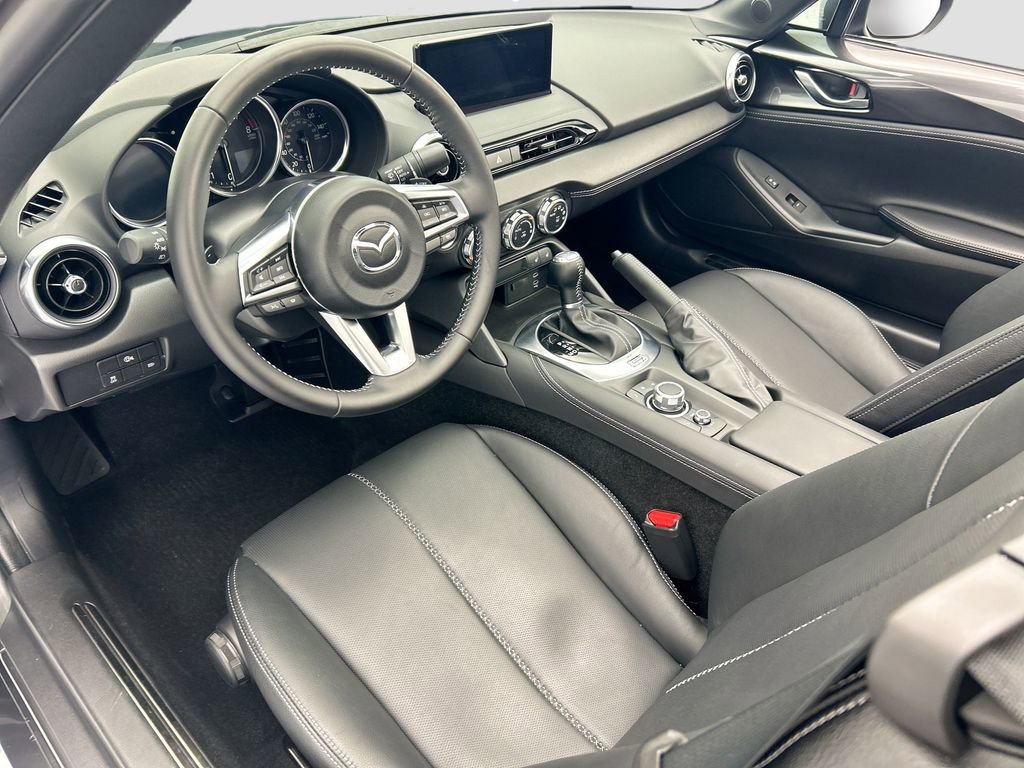 Used 2025 MAZDA MX-5 Miata RF Grand Touring w/ Weather Package image 9