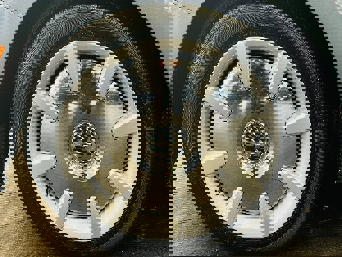 Used 2019 Volkswagen Beetle S image 21