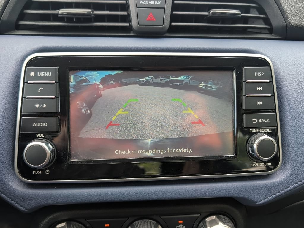 Used 2024 Nissan Versa SV FWD image 17