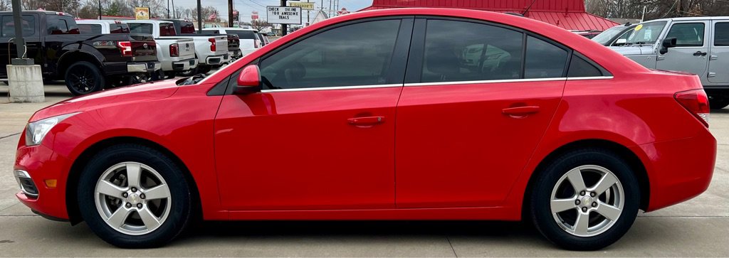 Used 2016 Chevrolet Cruze LT image 4