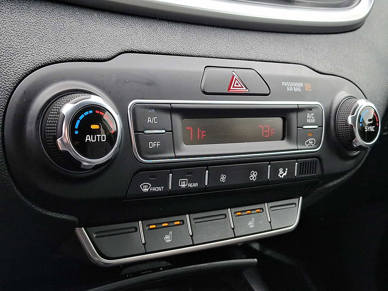 Used 2019 Kia Sorento S image 15