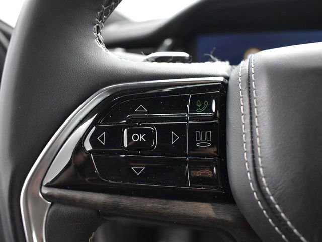 Used 2023 Jeep Grand Cherokee L Overland image 17