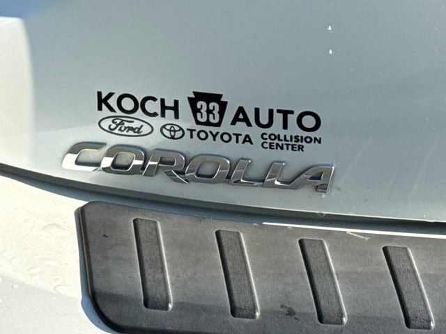 Used 2019 Toyota Corolla XSE image 17