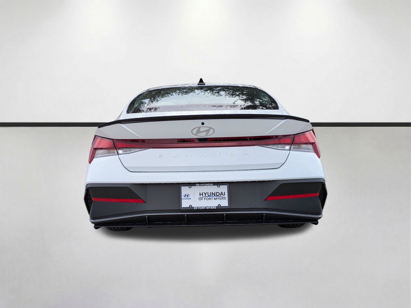 New 2026 Hyundai Elantra SEL Sport FWD image 6