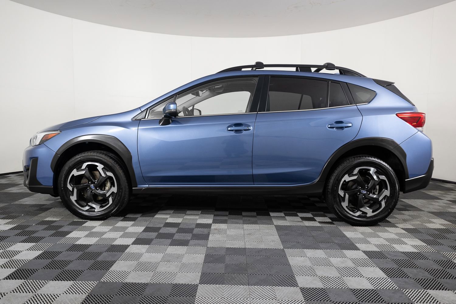 Used 2023 Subaru Crosstrek 2.5i Limited w/ Moonroof Package image 3