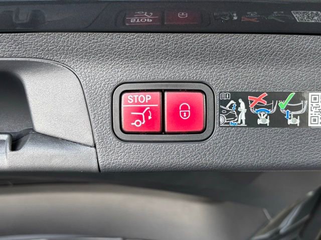 New 2026 Mercedes-Benz GLS 63 AMG 4MATIC image 30