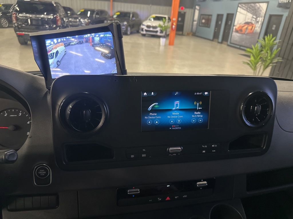 Used 2019 Freightliner Sprinter 3500 w/ Premium Package image 18