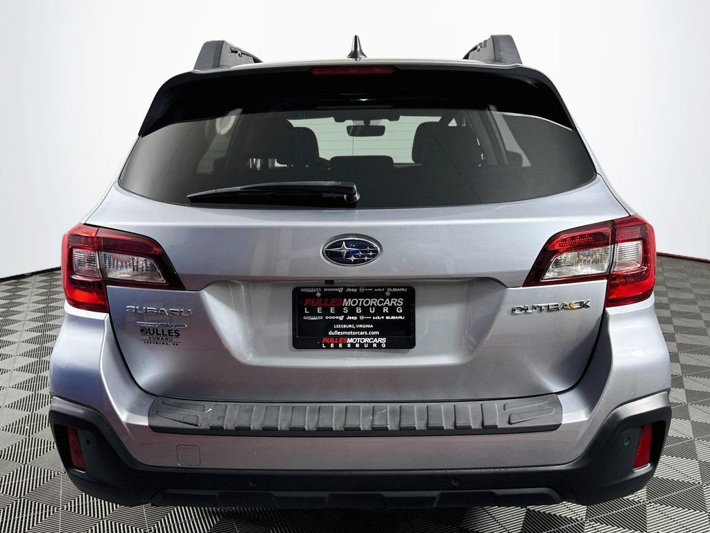 Used 2018 Subaru Outback 2.5i Limited AWD/4WD image 6