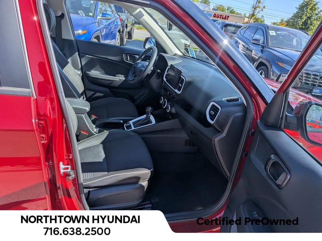 Used 2023 Hyundai Venue Limited w/ Cargo Package FWD image 35