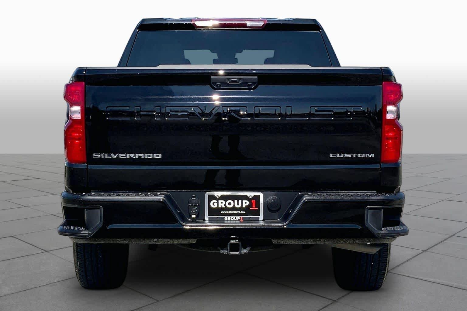 Used 2025 Chevrolet Silverado 1500 Custom RWD image 5