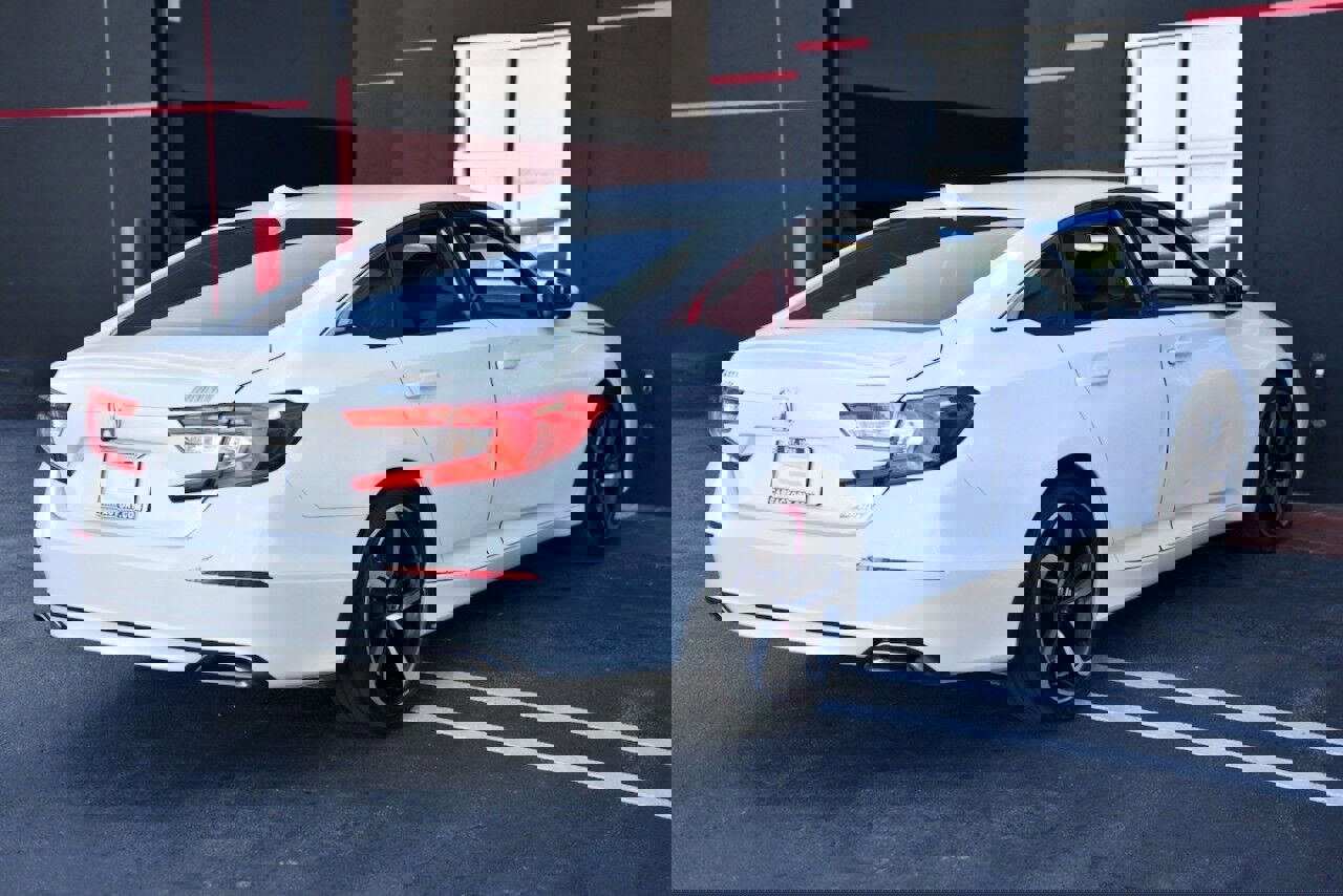 Used 2020 Honda Accord Sport image 6