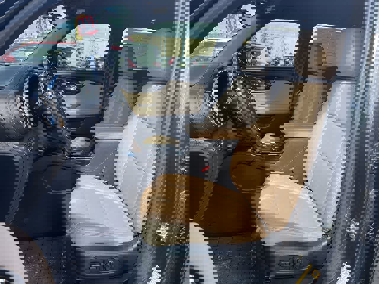 Used 2019 Chevrolet Blazer Premier w/ Driver Confidence II Package image 12