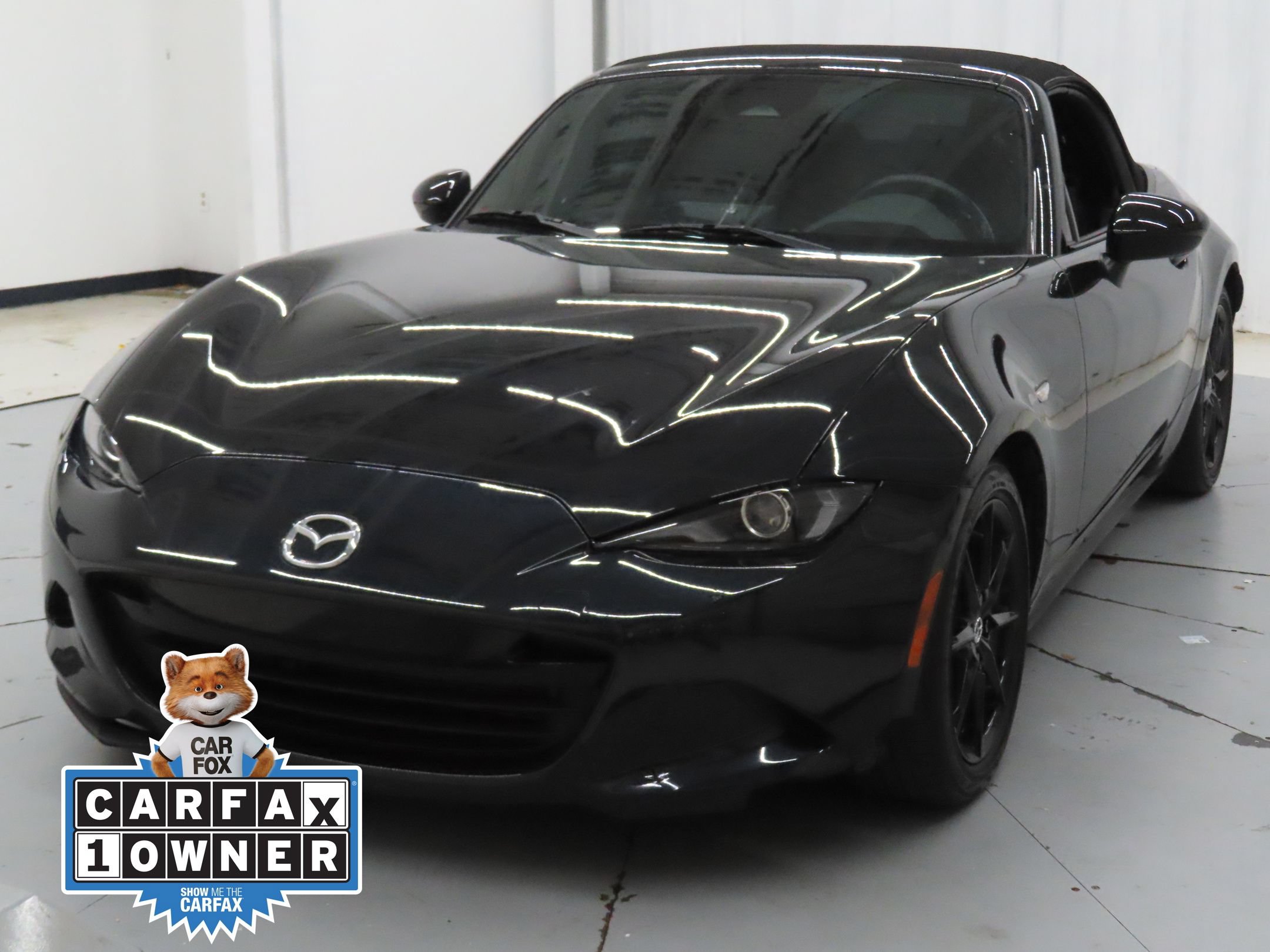 Used 2024 MAZDA MX-5 Miata Sport RWD image 8