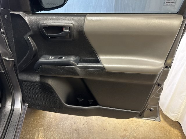 Used 2021 Toyota Tacoma SR RWD image 24