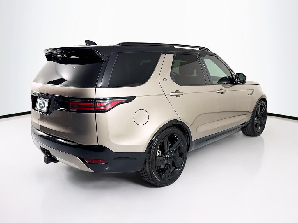 Used 2025 Land Rover Discovery Dynamic SE AWD/4WD image 5