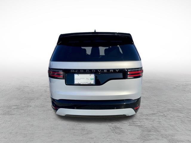 Certified 2024 Land Rover Discovery Dynamic SE image 6