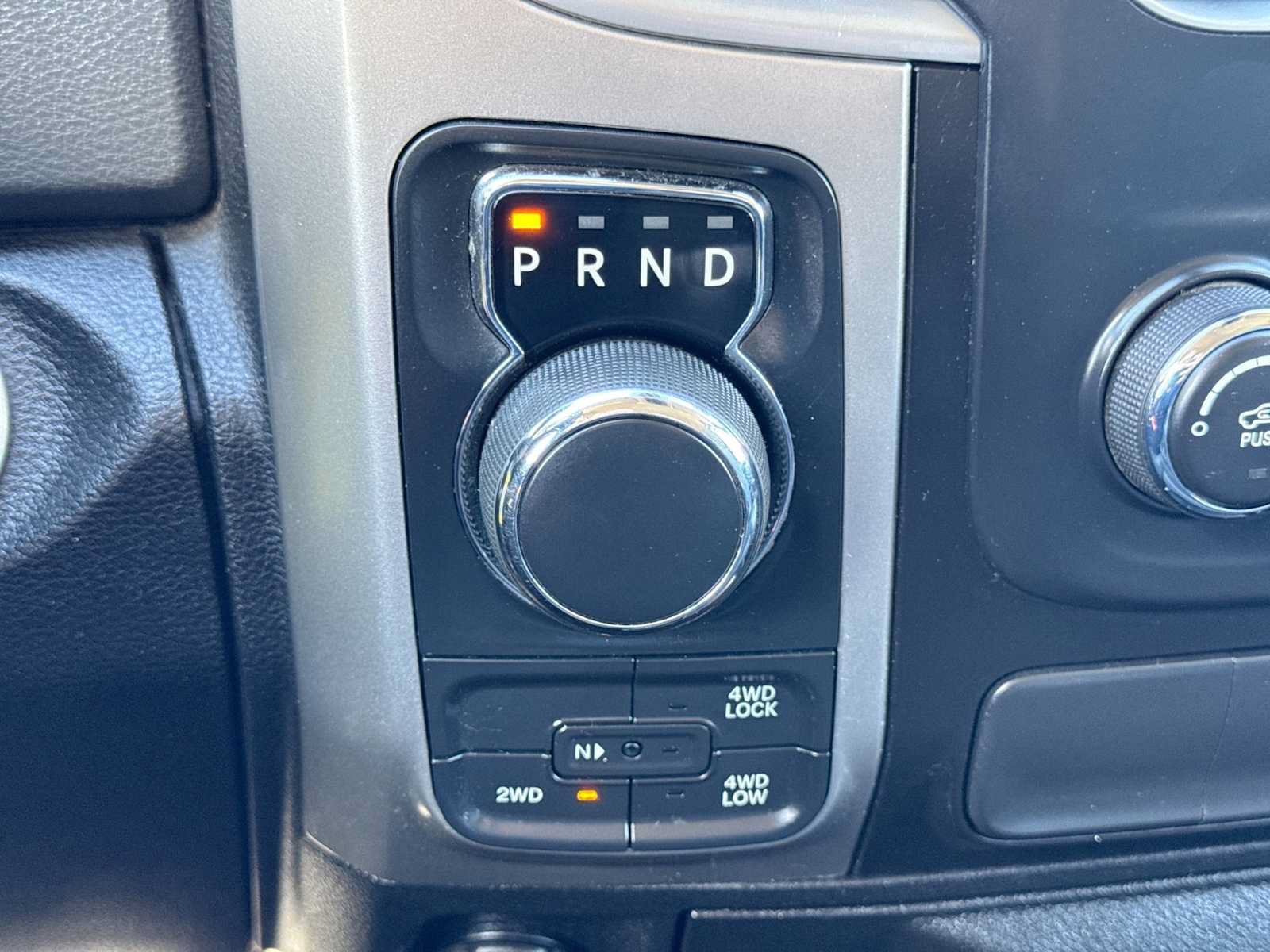 Used 2019 RAM 1500 Classic SLT AWD/4WD image 32