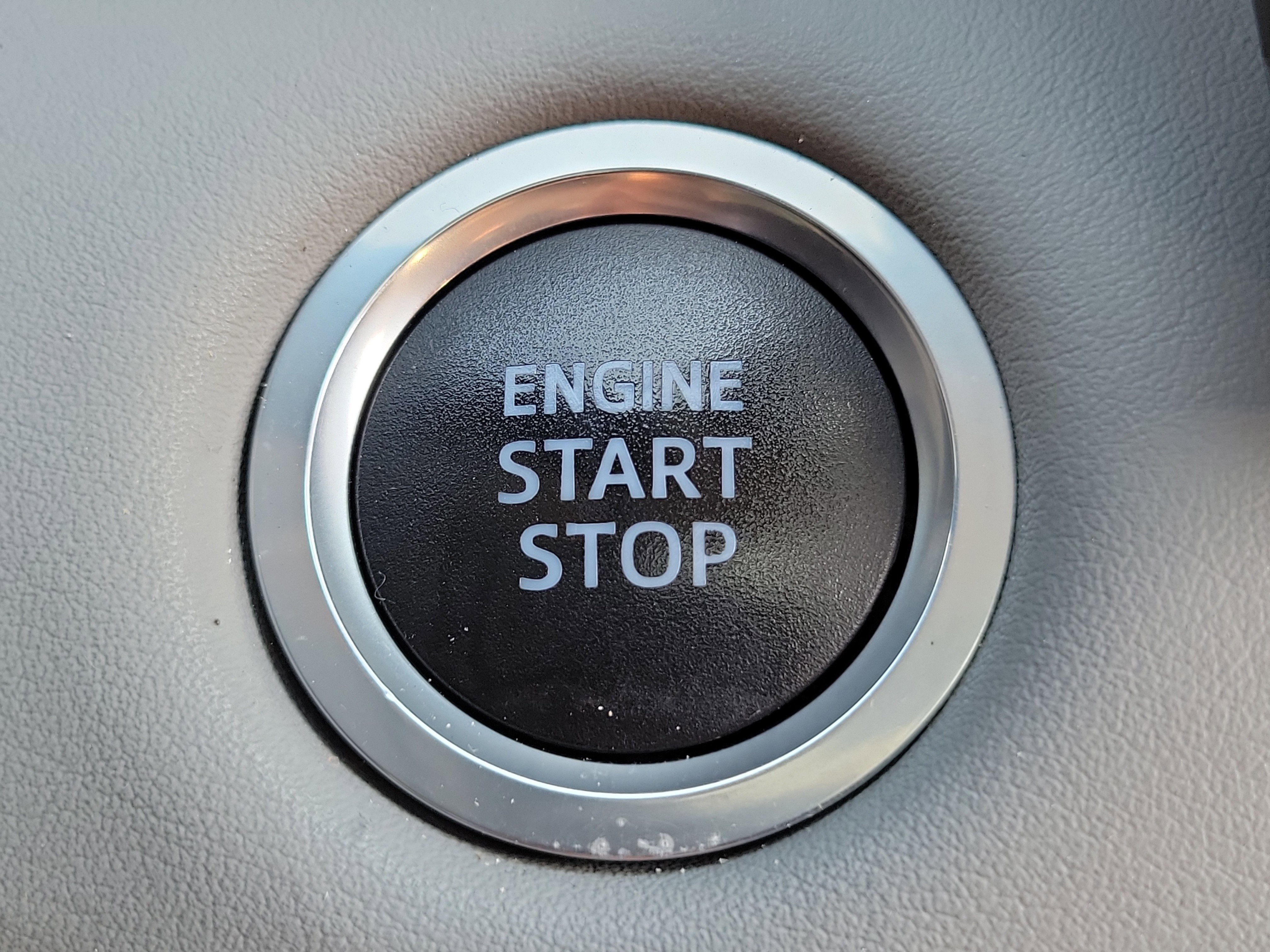 Used 2020 Toyota Highlander XLE image 31