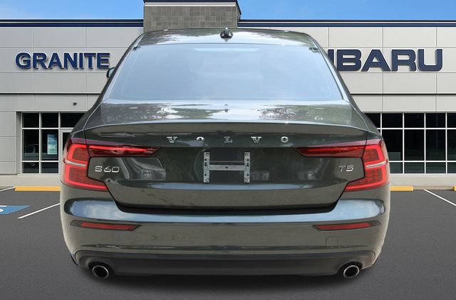 Used 2020 Volvo S60 T5 Momentum FWD image 8