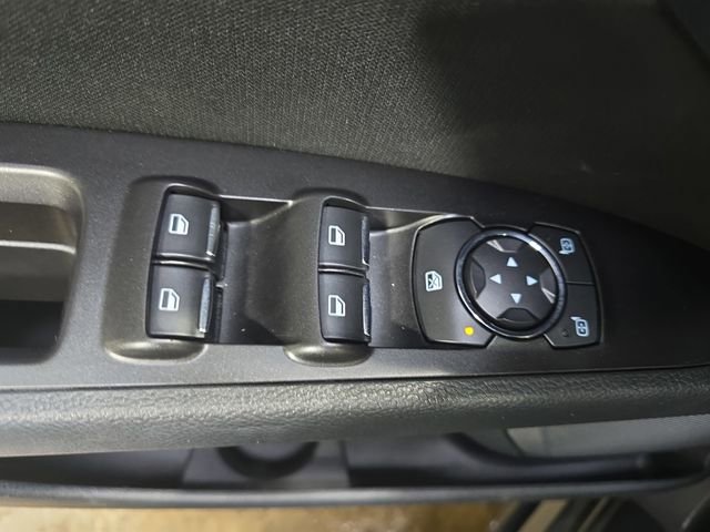Used 2017 Ford Fusion SE image 28