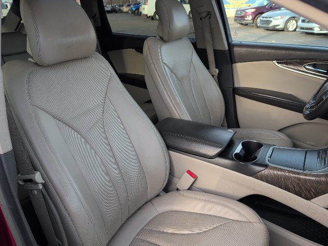 Used 2017 Lincoln MKX Reserve w/ Lincoln MKX Climate Package AWD/4WD image 21