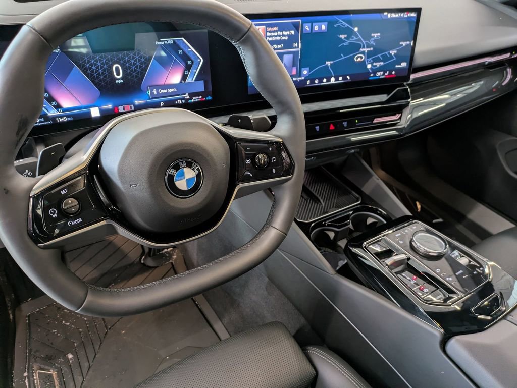 Certified 2025 BMW 530i xDrive w/ Premium Package image 15