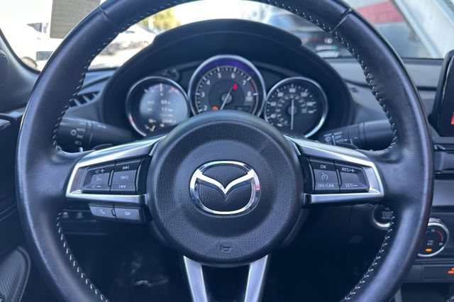 Used 2020 MAZDA MX-5 Miata Grand Touring RWD image 25