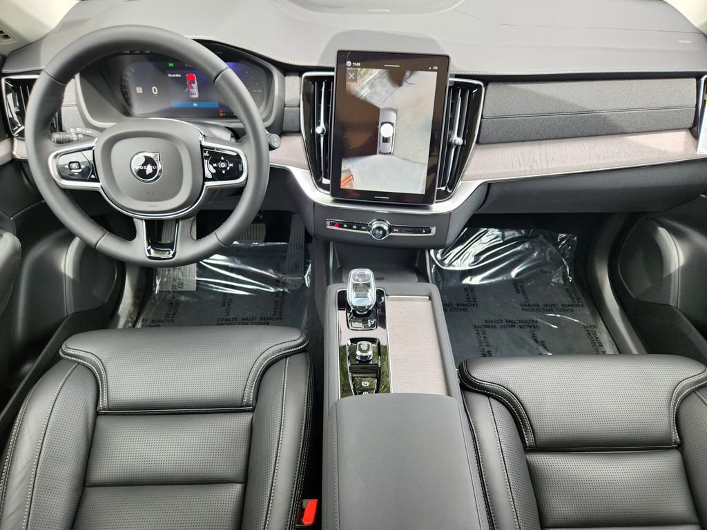 New 2026 Volvo XC90 T8 Ultra w/ Protection Package AWD/4WD image 16