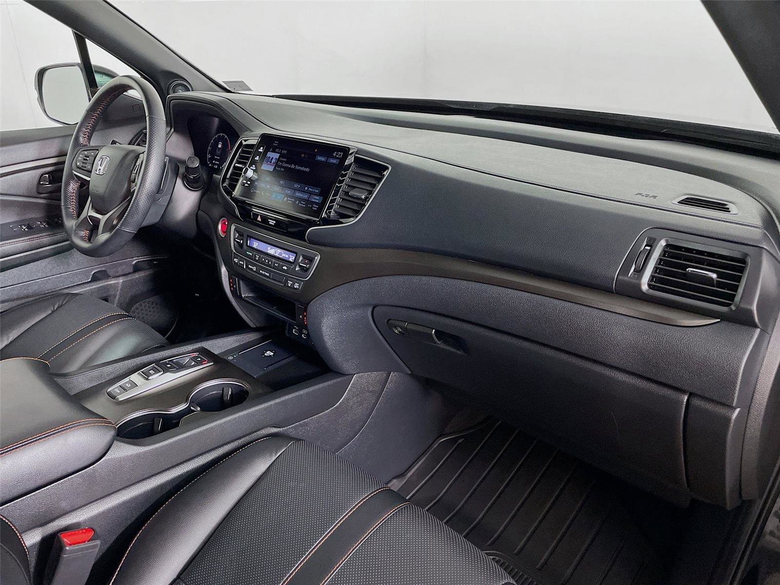 Used 2025 Honda Ridgeline TrailSport image 35