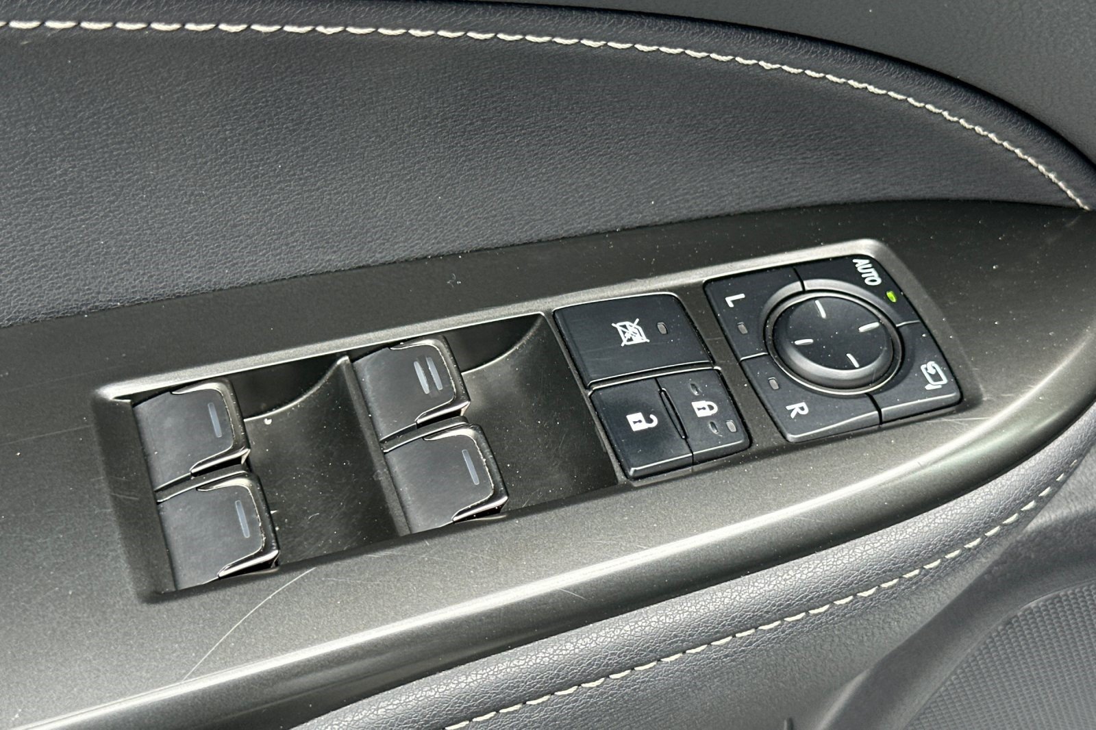 Used 2024 Lexus NX 450h+ F Sport AWD/4WD image 15