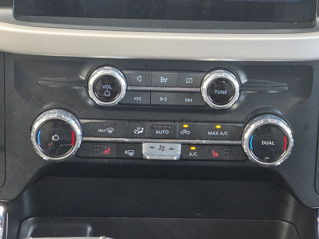 Used 2023 Ford F150 Lightning XLT image 14