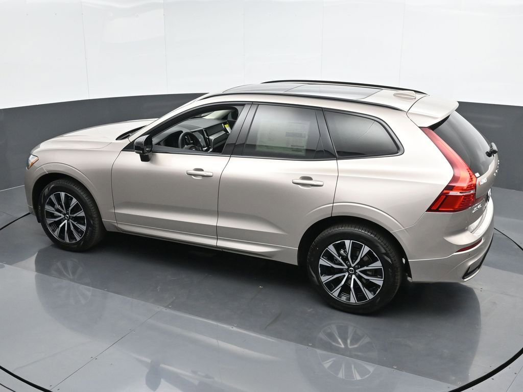 New 2025 Volvo XC60 B5 Core w/ Protection Package Premier image 36