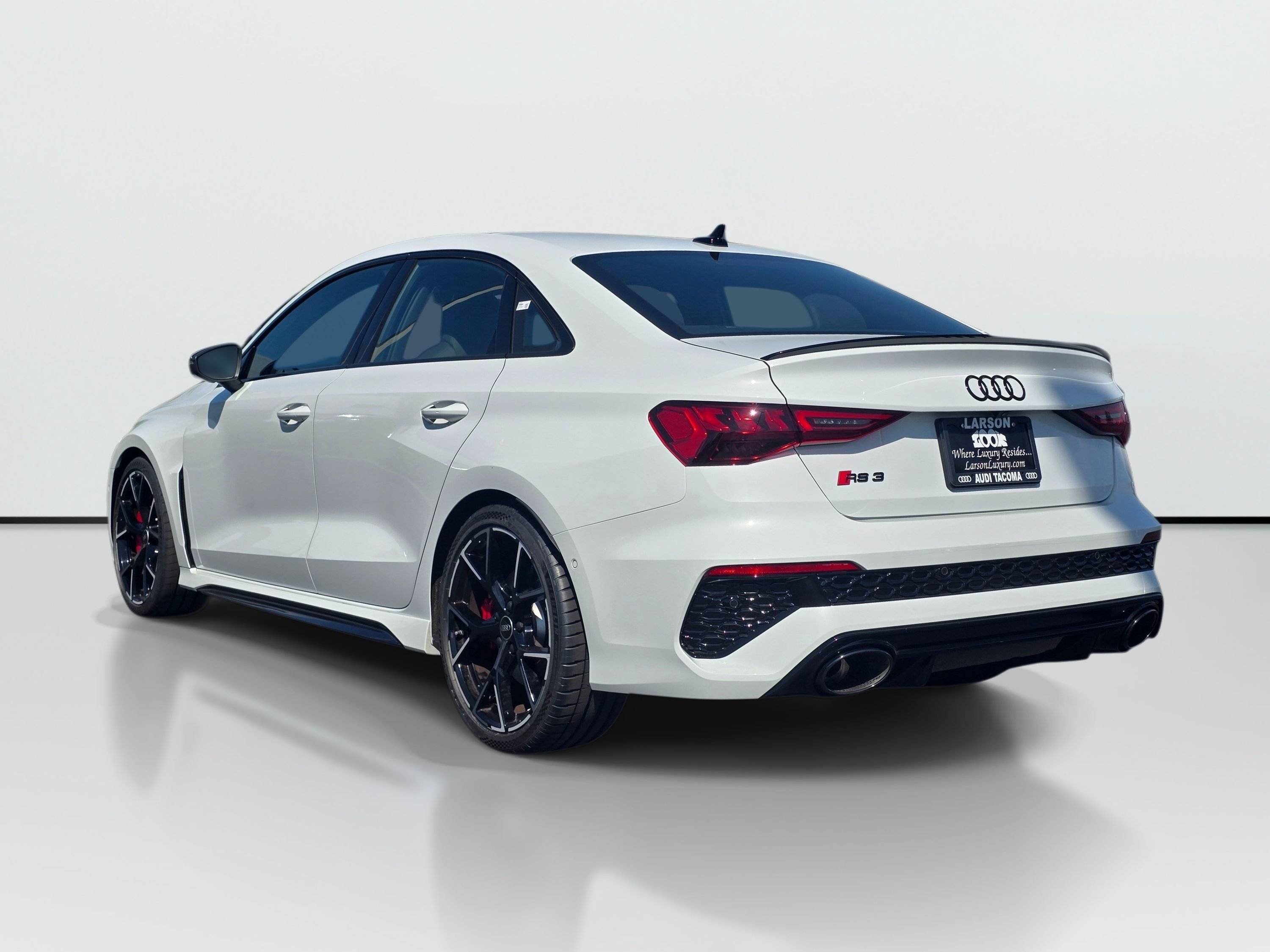 Used 2024 Audi RS 3 AWD/4WD image 3