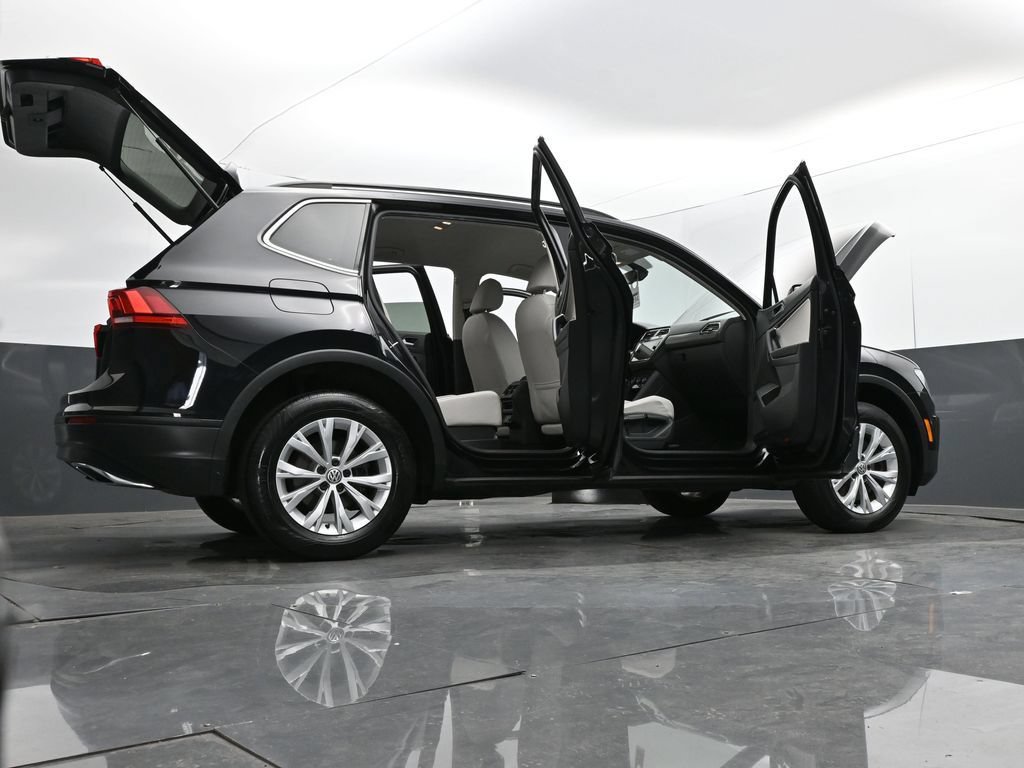 Used 2019 Volkswagen Tiguan SEL AWD/4WD image 34