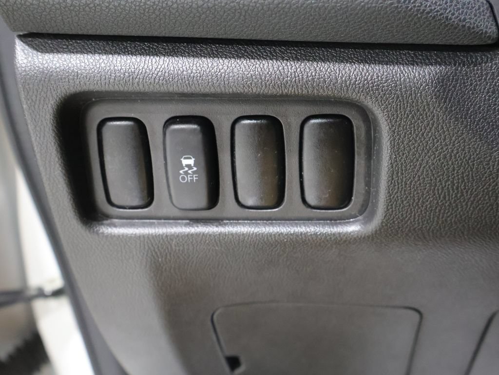 Used 2017 Mitsubishi Outlander Sport ES AWD/4WD image 30