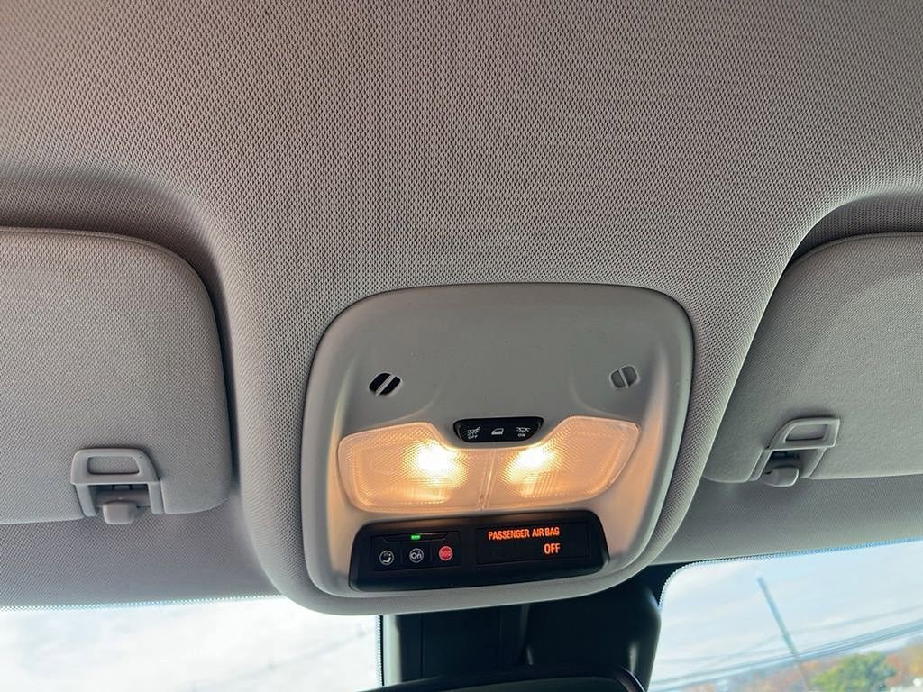 Used 2023 Chevrolet TrailBlazer LT w/ Convenience Package image 33