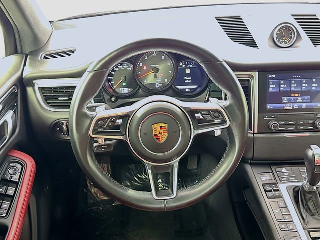 Used 2018 Porsche Macan S image 24